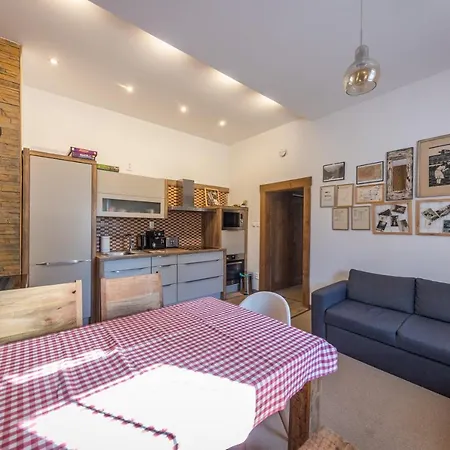 Mudron Apartmán *